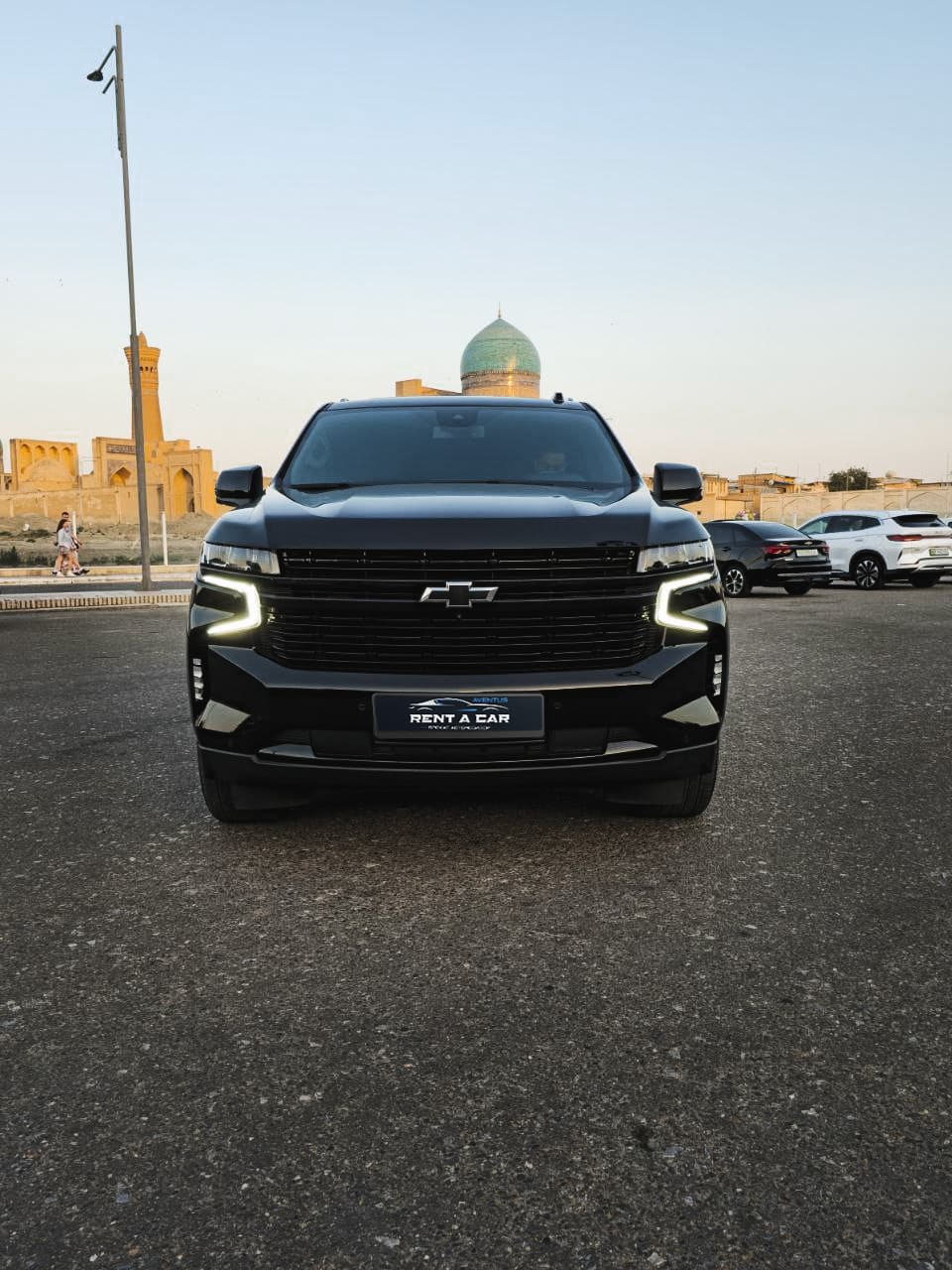 Chevrolet Tahoe — аренда в Бухаре