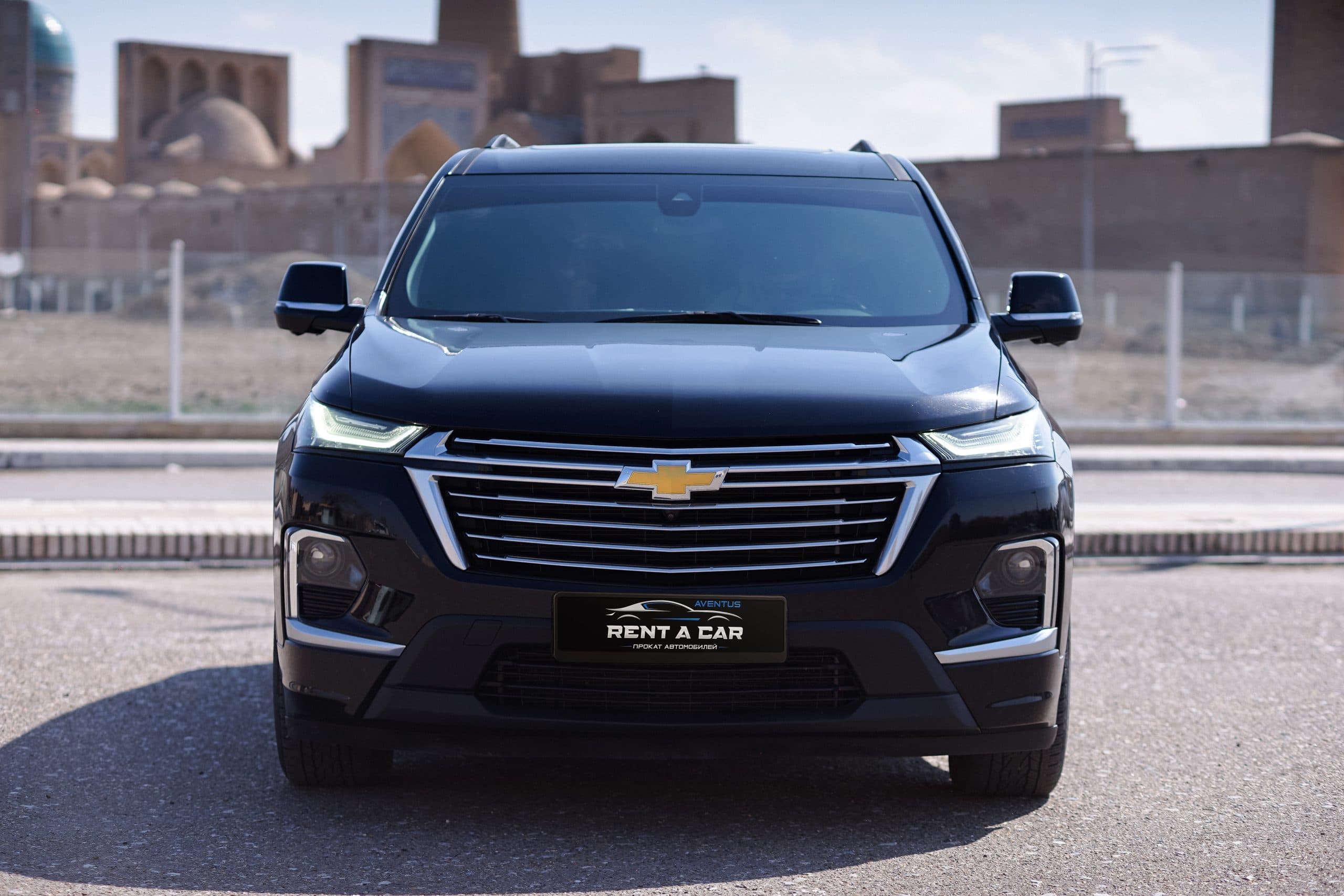 Chevrolet Traverse — аренда в Бухаре